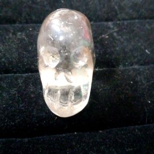 Gemstone healing stone skull